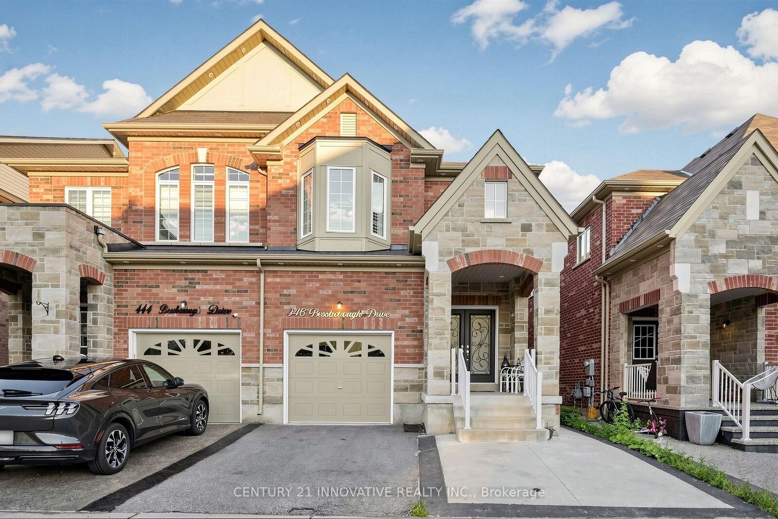 Property Photo: 446 Bessborough Drive ON L9T 8V5