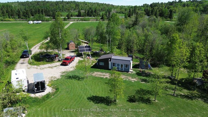 Property Photo:  342 Old Highway 17 N/A  ON P0H 1V0 