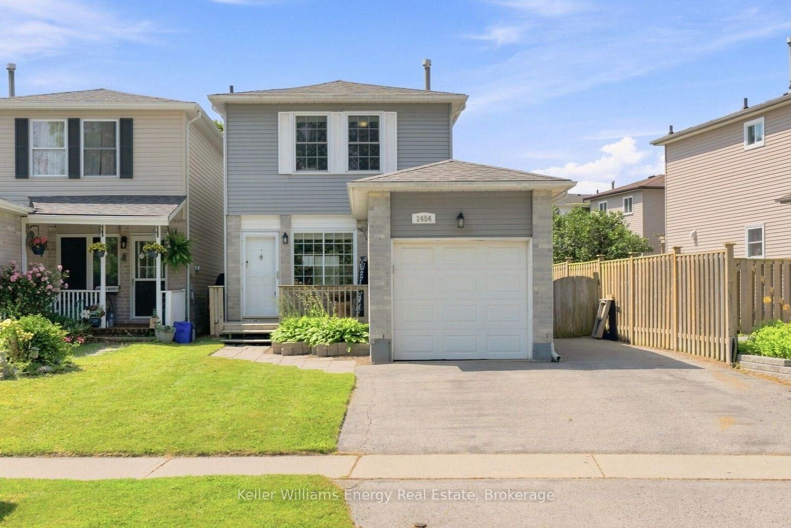 Property Photo:  1454 Valley Drive  ON L1J 7Z3 