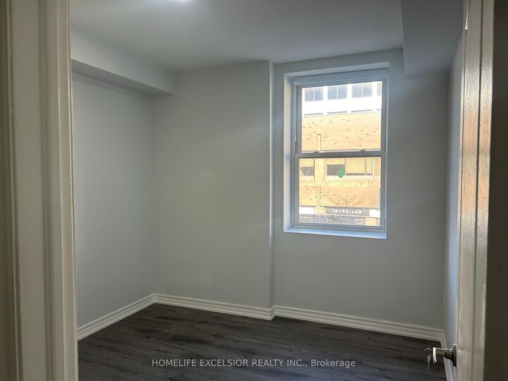 Property Photo:  3 Simcoe Street S Unit 3  ON L1H 1A9 