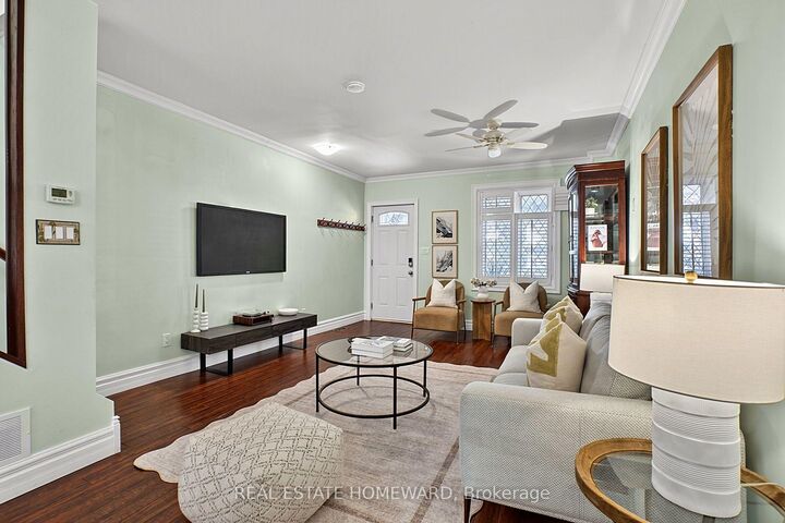 Property Photo:  190 Rhodes Avenue  ON M4L 3A1 