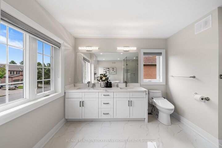 Property Photo: 6 Pilgrim Drive ON L6C 1R4