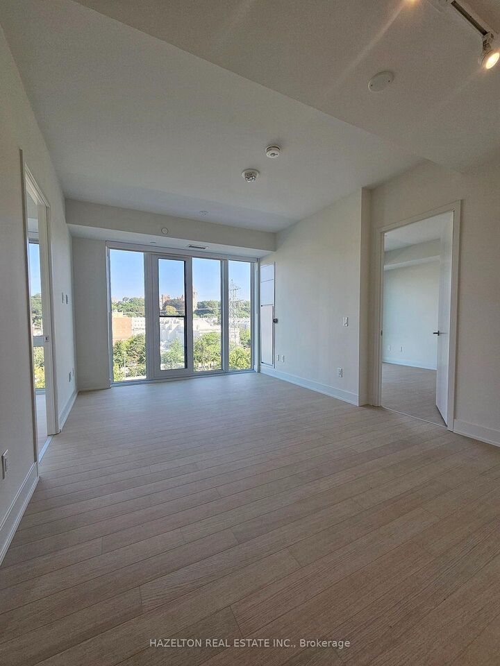 Property Photo:  322 Dupont Street 613  ON M5R 0E3 