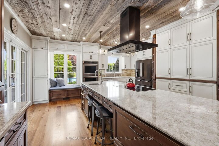 Property Photo: 314 7th Concession Road E ON L8B 1T5