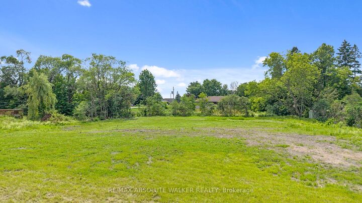 Property Photo:  4320 Bank Street  ON K1T 3W8 