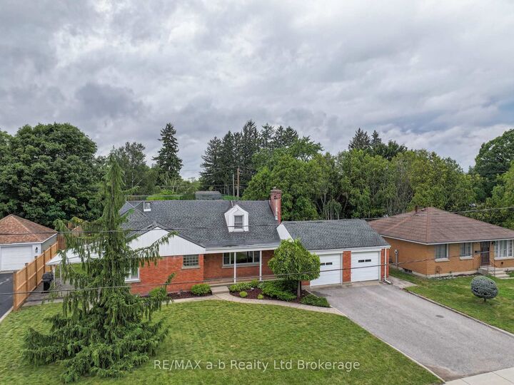 Property Photo:  81 Vienna Road  ON N4G 3C9 