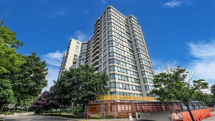 1121 Steeles Avenue W 802 — photo 1