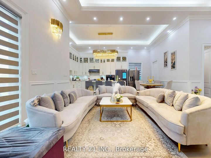 Property Photo:  36 Craiglee Drive  ON M1N 2L8 