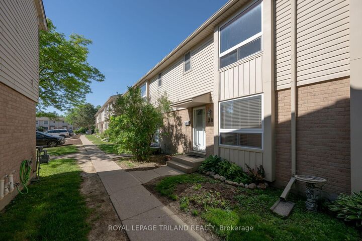 Property Photo: 626 Wharncliffe Road S 28 ON N6J 2N4