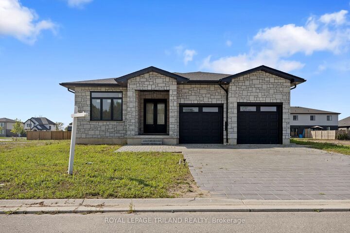 Property Photo: 4 Titan Court ON N0L 1J0
