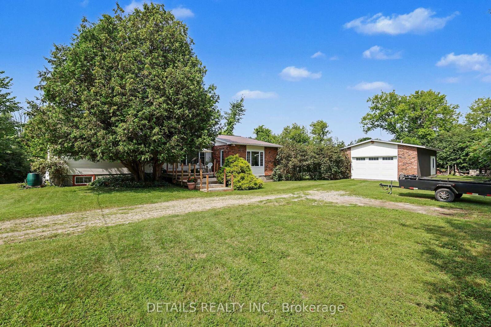 Property Photo: 225 Scotch Line Road W ON K0G 1N0