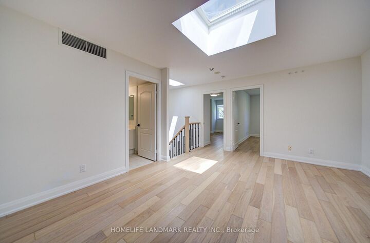 Property Photo: 5418 Yonge Street 106 ON M2N 6X4