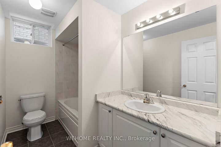 Property Photo: 20 Gallant Place ON L4L 1A6