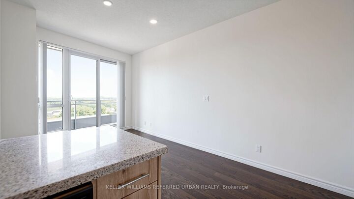 Property Photo: 18 Holmes Avenue 912 ON M2N 0E1