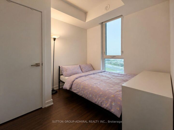 Property Photo: 30 Tretti Way 913 (Room 2) ON M3H 0E3