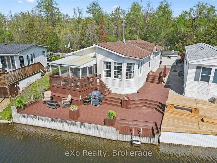 Property Photo:  18 Jasper Heights Private  ON N0B 2C0 