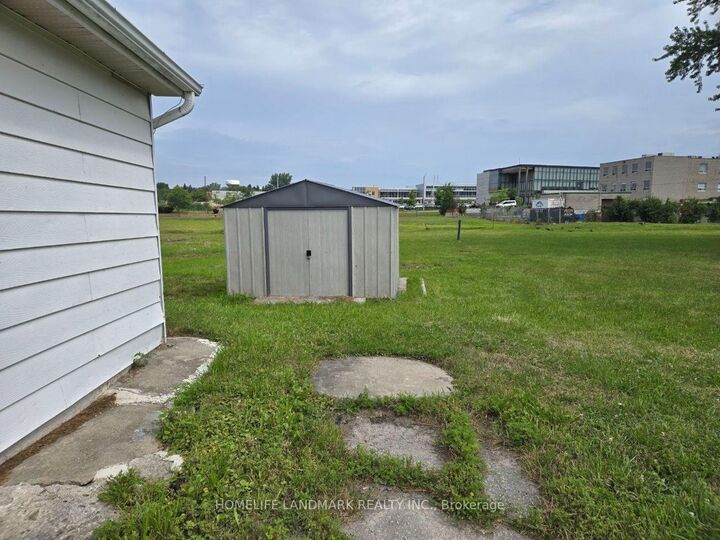 Property Photo: 14 Elm Grove Avenue ON L4E 2T2