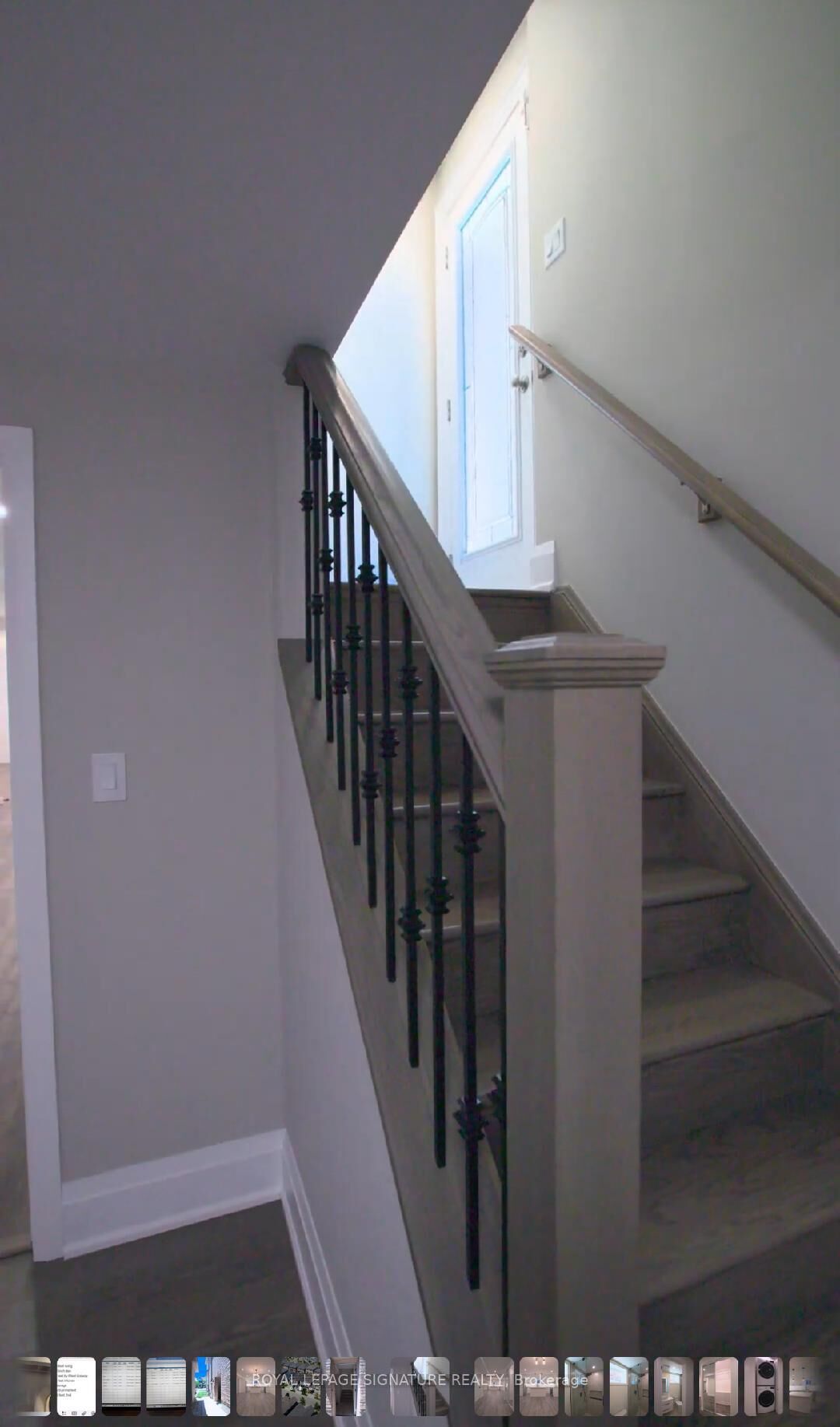 Property Photo: 3334 Mintwood Circle Bsmt ON L6H 0N6