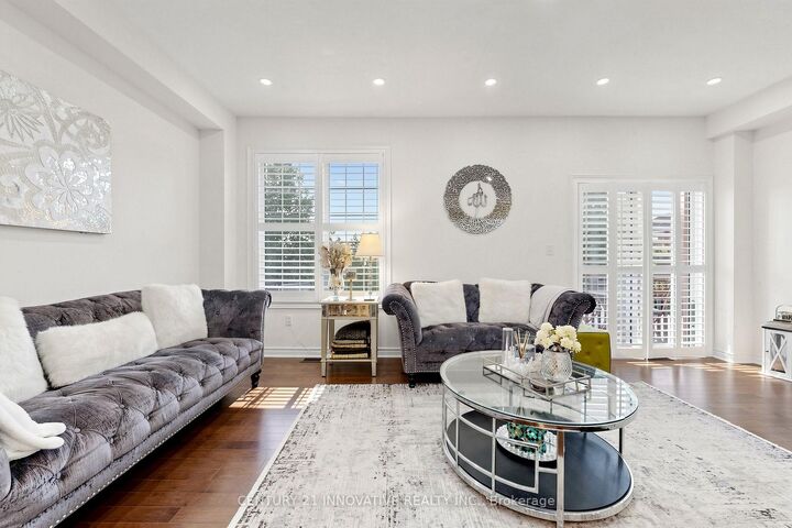 446 Bessborough Drive — photo 1