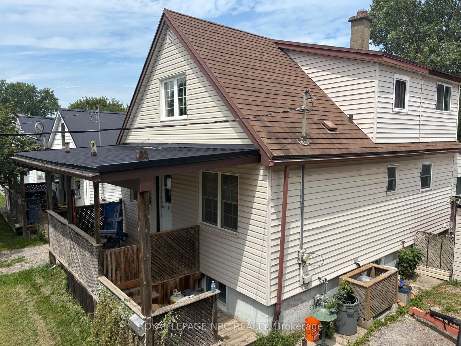Property Photo: 42 Cumming Street ON L2S 1H9