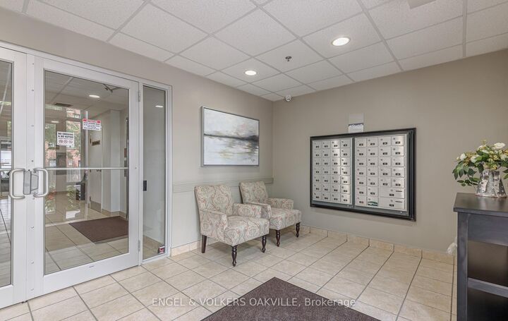 Property Photo: 391 Plains Road E 404 ON L7T 4M2