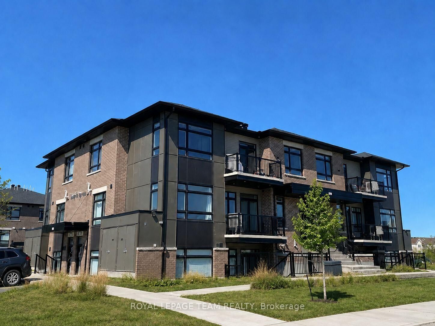 Property Photo: 55 Overberg Way C ON K2S 2Y4