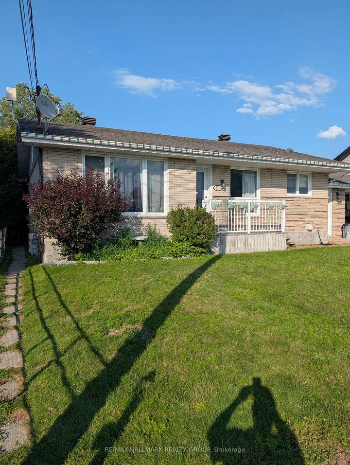Property Photo:  871 St Jacques Street B  ON K4K 1C1 