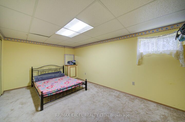 Property Photo:  104 Lambeth Court  ON L3Y 6S1 