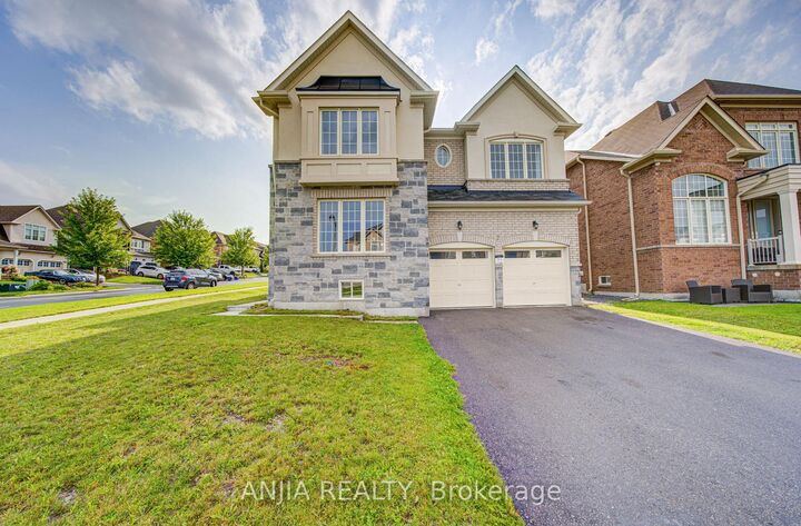 Property Photo: 2 Conchita Street ON L4P 0H4