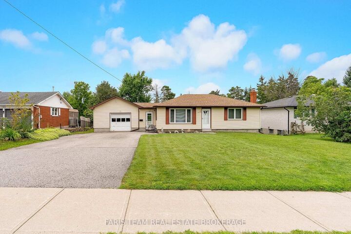207 Warnica Road — photo 1