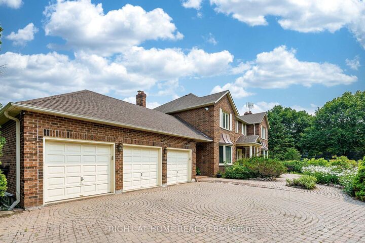 Property Photo: 9 Glenridge Drive ON L6C 1A2