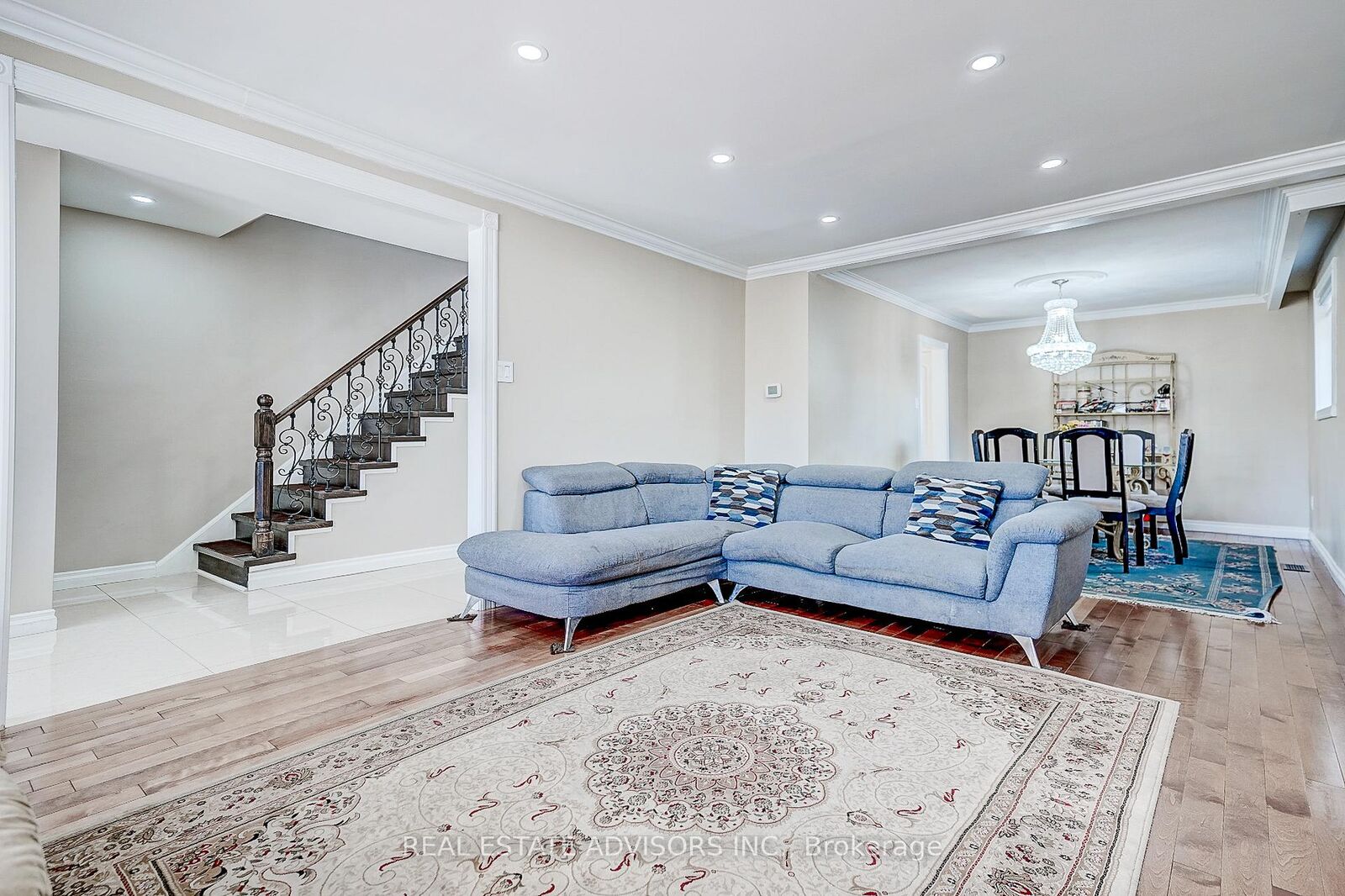 Property Photo: 1228 Jane Street N ON M6M 4X7