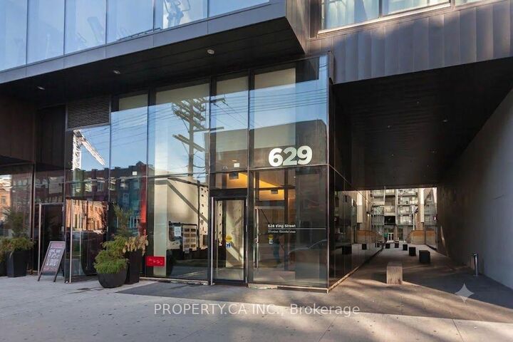 Property Photo: 629 King Street W 632 ON M5V 0G9