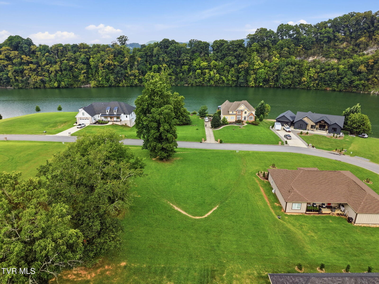 Property Photo: 1205 Reynolds Road TN 37686