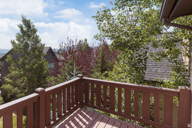 Property Photo:  5610 Kodiak Way  UT 84098 