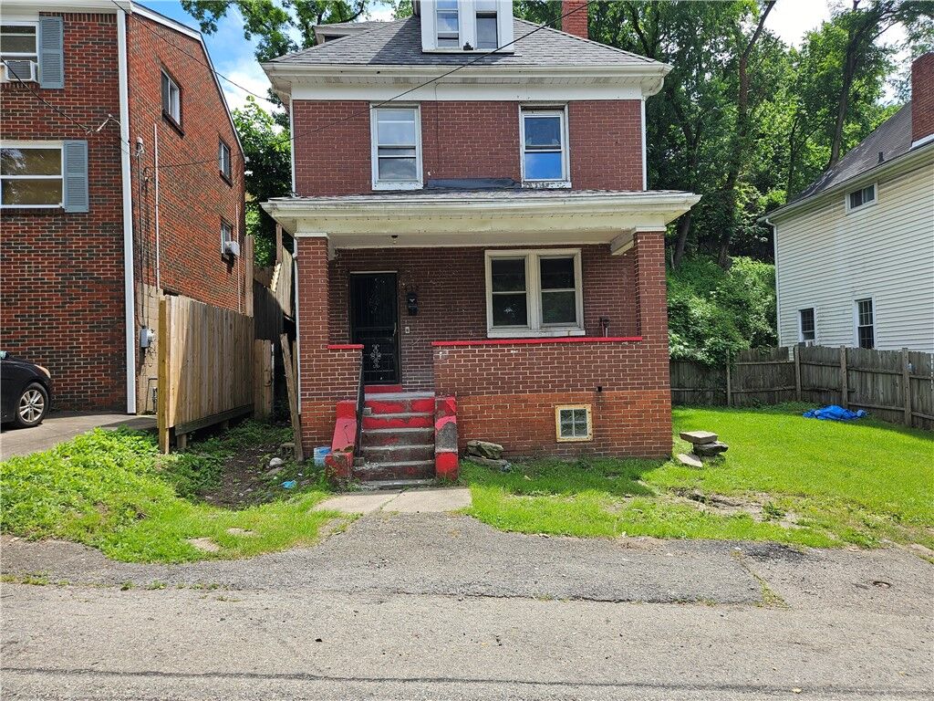 Property Photo:  432 Ridge Ave  PA 15147 