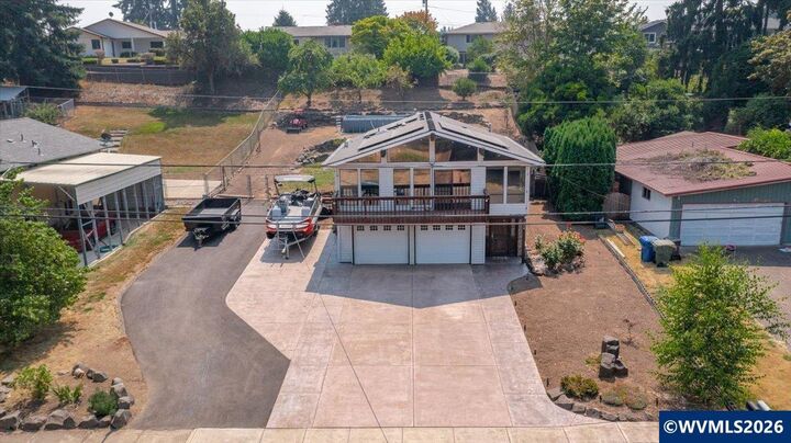 Property Photo: 1948 Brandon Av NE OR 97303