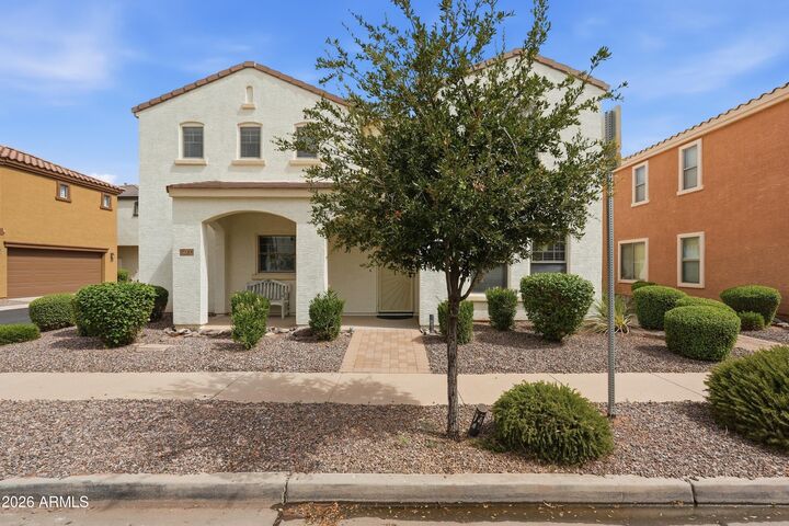 Property Photo: 2944 E Megan Street AZ 85295