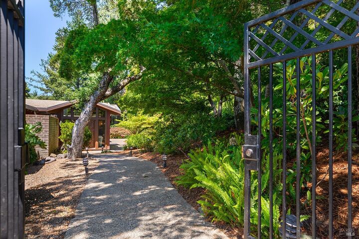 Property Photo:  40 Blue Ridge Road  CA 94904 