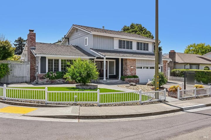 Property Photo:  258 San Carlos Way  CA 94945 