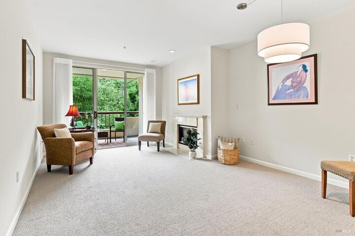 Property Photo:  400 Deer Valley Road 4H  CA 94903 