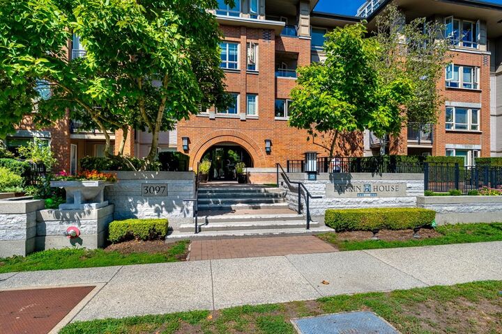 3097 Lincoln Avenue 102 — photo 1