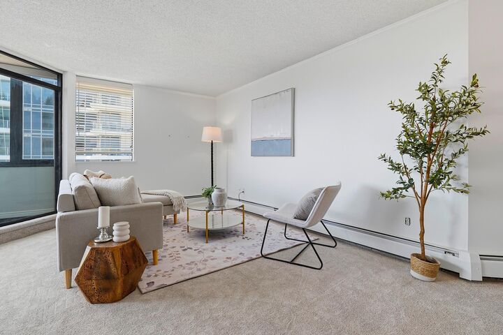 Property Photo: 1480 Foster Street 303 BC V4B 3X7