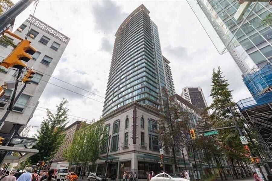 Property Photo: 610 Granville Street 2313 BC V6C 3T3