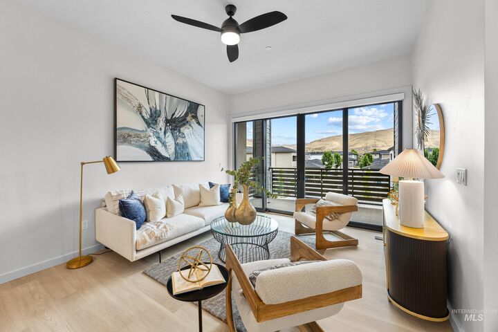 Property Photo: 4430 E Haystack St 204 ID 83716