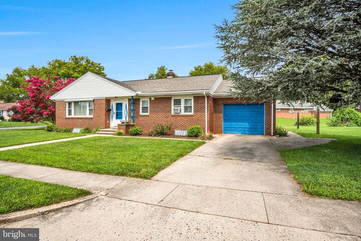 Property Photo: 290 Dogwood Drive PA 17036