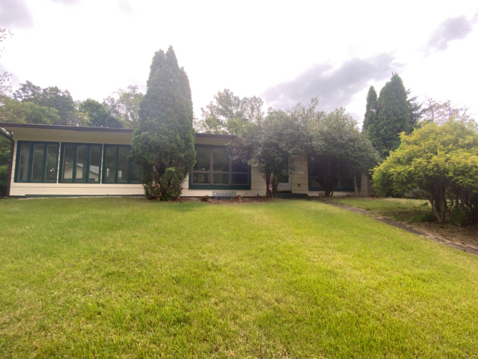 Property Photo: 1807 Holland Street MD 21502