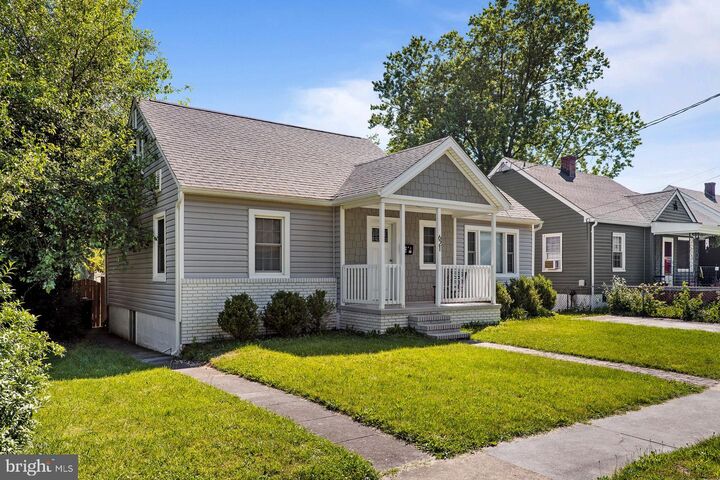 Property Photo: 621 Patterson Avenue VA 22601
