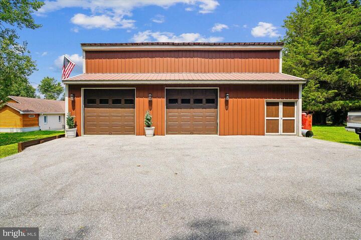 Property Photo:  6271 Solomons Island Road  MD 20779 