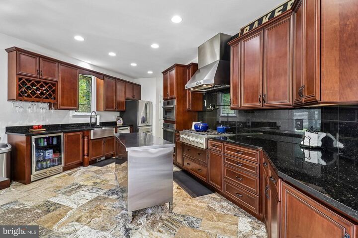 Property Photo:  3912 17th Street  MD 20732 
